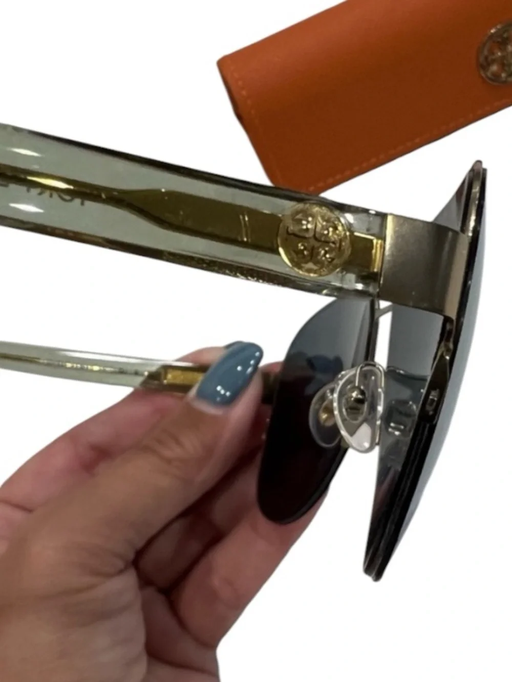 TORY BURCH: Gold-Tone Mirrored Sunglasses - TY6048